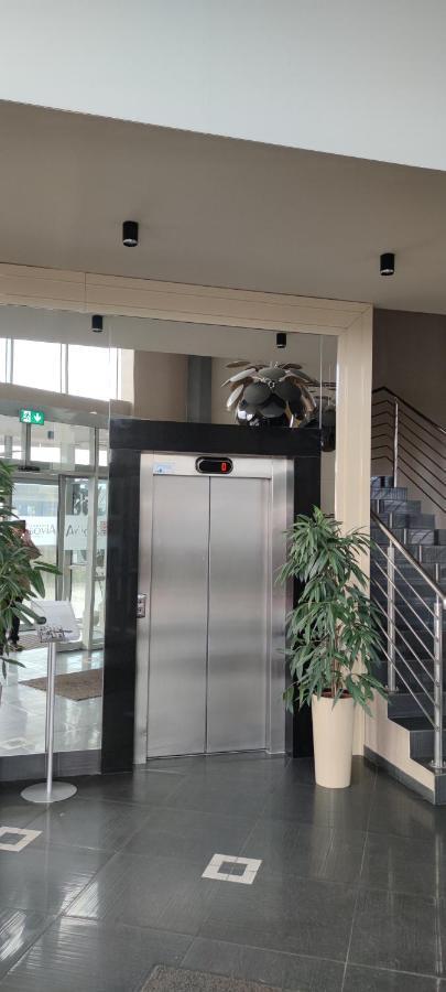 Apartamenty Comfort Na Alejach Jerozolimskich วอร์ซอ ภายนอก รูปภาพ